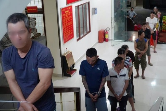 Bắt ổ đánh bạc quy mô lớn ở Quảng Ngãi