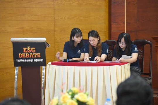 Chung kết ESG Debate 2025: Bản lĩnh tranh biện – Khai phá tư duy bền vững