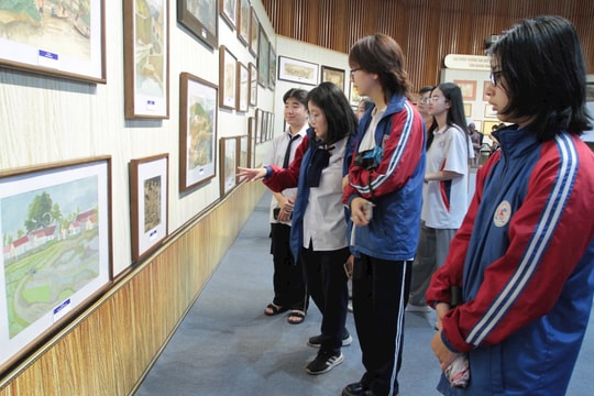 Triển lãm ảnh về tỉnh Quảng Ninh sau 70 năm Giải phóng Vùng Mỏ