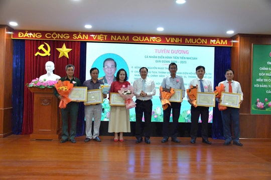 Chi nhánh NHCSXH TP.HCM "chung tay xoá bỏ nhà tạm – nhà dột nát"