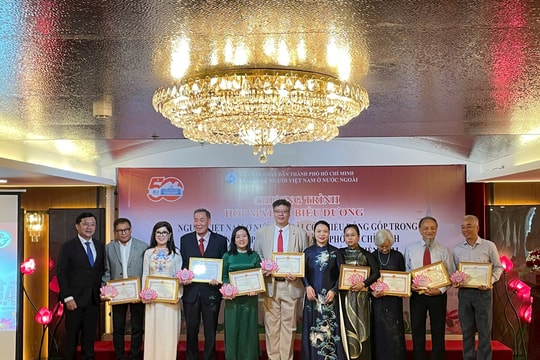 TP.HCM vinh danh 50 người Việt Nam ở nước ngoài tiêu biểu