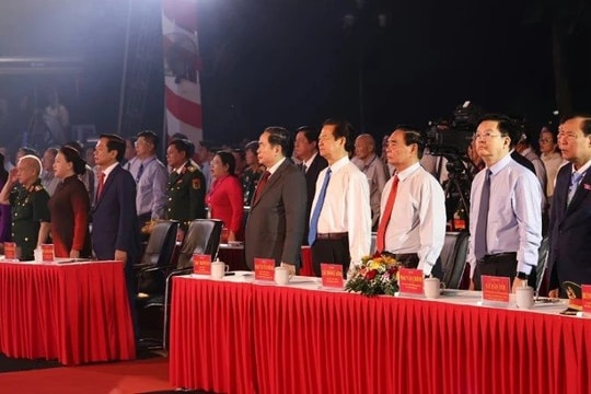 Chủ tịch Quốc hội dự Lễ kỷ niệm 50 năm Ngày Giải phóng miền nam, thống nhất đất nước tại Cần Thơ