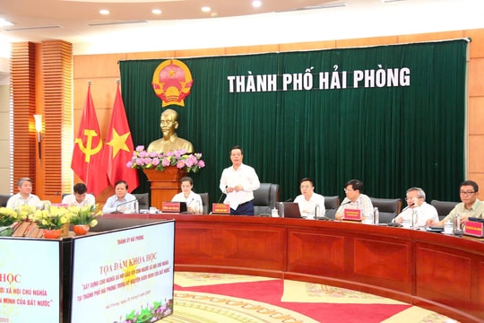 Tọa đàm về xây dựng chủ nghĩa xã hội gắn với con người xã hội chủ nghĩa