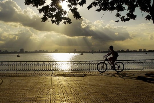 Thời tiết ngày 27/4: Cả nước ngày nắng, chiều tối có mưa dông