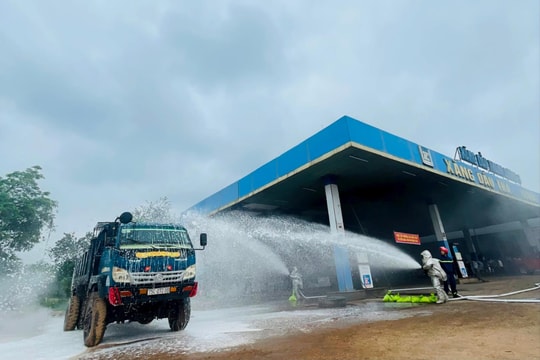 Tuyên truyền về phòng cháy chữa cháy và cứu nạn cứu hộ tại cây xăng