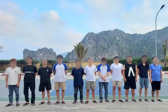 Bắt đối tượng đưa 11 người nhập cảnh trái phép