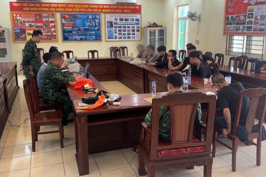 Bắt đối tượng đưa dẫn người xuất nhập cảnh trái phép