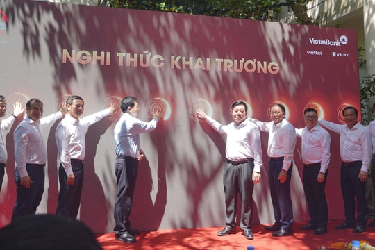 Khai trương Trung tâm Báo chí phục vụ Đại lễ 30/4