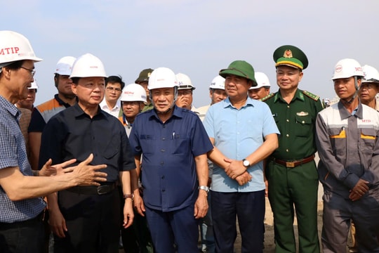 Phó Thủ tướng Trần Hồng Hà kiểm tra hai dự án "đầu tàu" thúc đẩy phát triển Quảng Trị