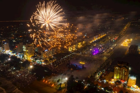 Rực rỡ đêm khai mạc Lễ hội du lịch biển Sầm Sơn