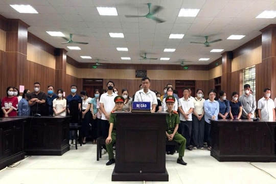 Hoãn phiên tòa xét xử vụ án đưa, nhận hối lộ lớn nhất ở Thanh Hóa