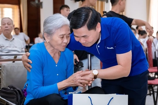 Vinamilk biết ơn những người đã viết nên bản hùng ca ngày đại thắng