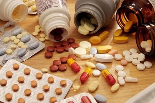 Phó Thủ tướng chỉ đạo xử lý vấn đề thuốc chữa bệnh giả