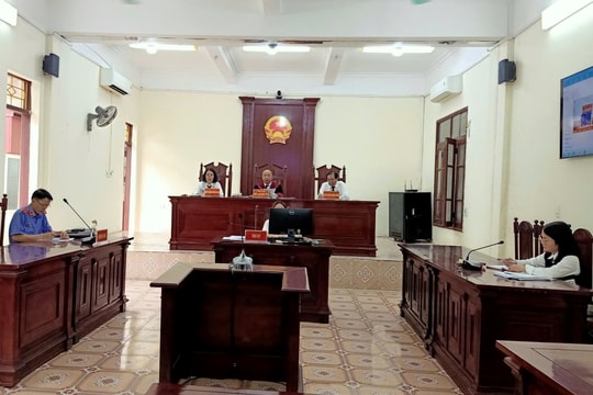 Nhân viên chiếm đoạt tài sản của cửa hàng