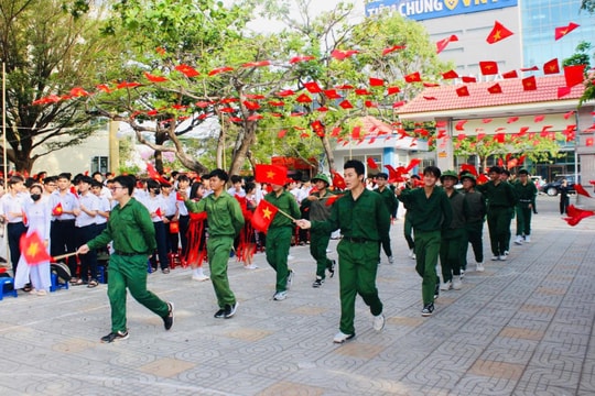 Viết tiếp câu chuyện hòa bình