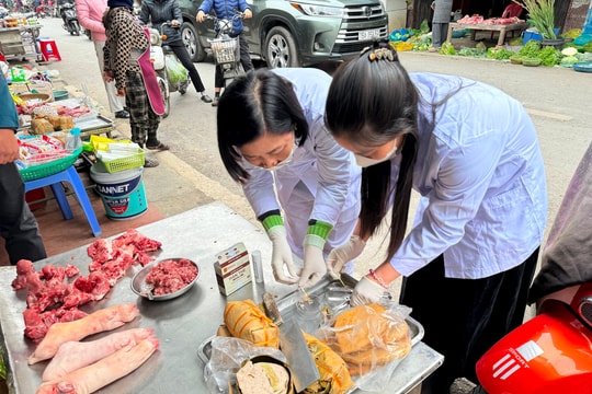 Hải Phòng: Tập trung kiểm tra bếp ăn tập thể, dịch vụ ăn uống, thức ăn đường phố