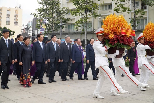 Lãnh đạo Đảng, Nhà nước dâng hương tưởng nhớ Chủ tịch Hồ Chí Minh