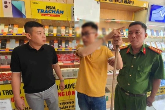 Quản lý trộm của cửa hàng vì tiền ảo