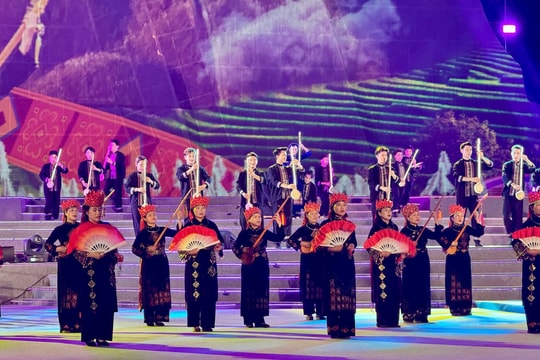 Bùng nổ sắc màu Carnaval Hạ Long 2025