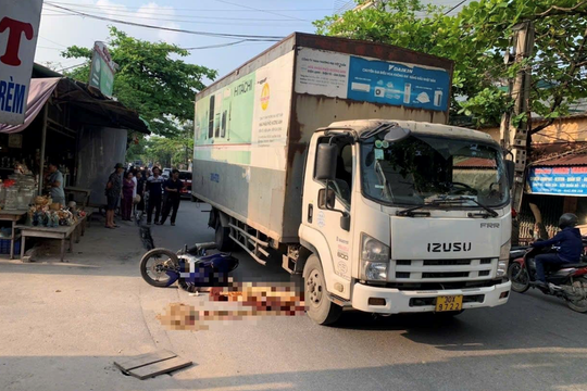 Nam thanh niên tử vong sau cú vượt xe tải