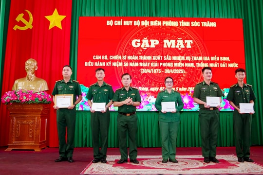 Gặp mặt cán bộ, chiến sĩ hoàn thành nhiệm vụ diễu binh, diễu hành
