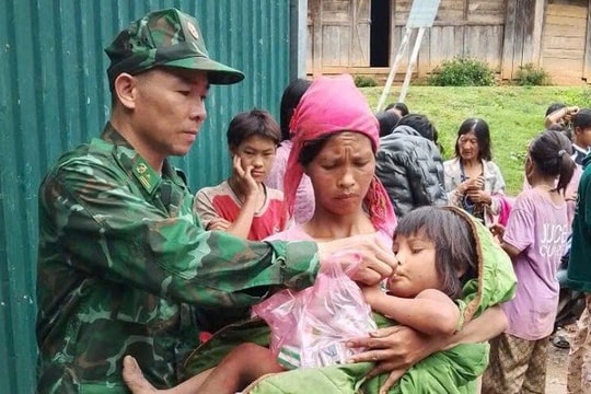 Tìm thấy bé gái mất tích 2 ngày trong rừng