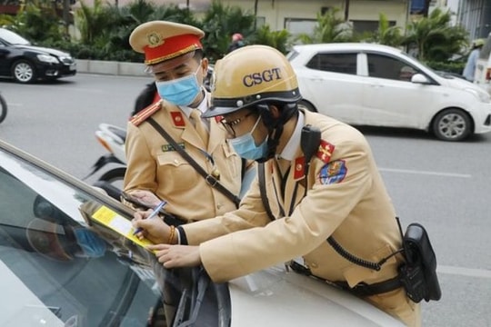 Cán bộ can thiệp trái phép vào xử lý vi phạm hành chính có thể bị bãi nhiệm