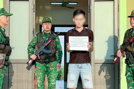 Bắt quả tang đối tượng tàng trữ trái phép chất ma túy