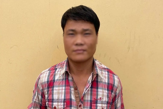 Khởi tố người đàn ông say xỉn, lao xe máy vào khu vực bảo vệ khách quốc tế