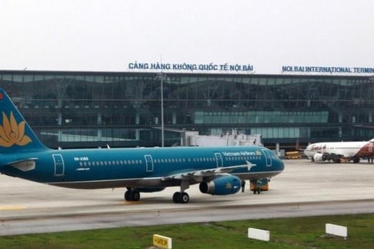 Lượng hành khách đi máy bay tăng cao dịp lễ