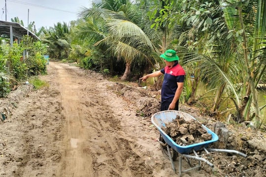 Bạc Liêu: Dân khốn khổ vì đường giao thông đang thi công thì "bất động"