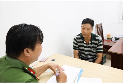 Triệu tập người đàn ông chặn đầu xe, phá hoại xe ô tô