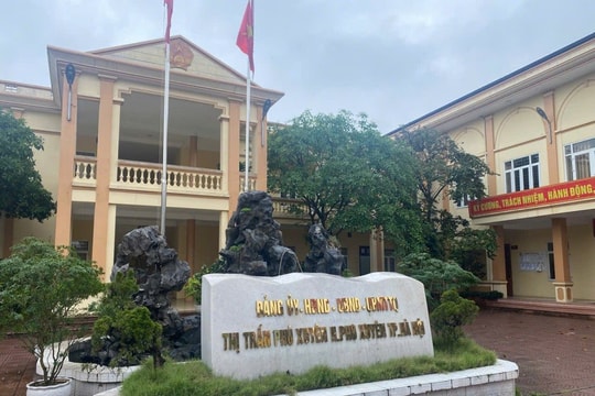 Phú Xuyên, Hà Nội: Công trình nào cần xử lý sau khi Chủ tịch thị trấn bị “tạm đình chỉ công tác điều hành”?