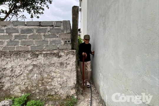 Quyết định cưỡng chế mở lại lối đi cho gia đình cựu chiến binh 90 tuổi