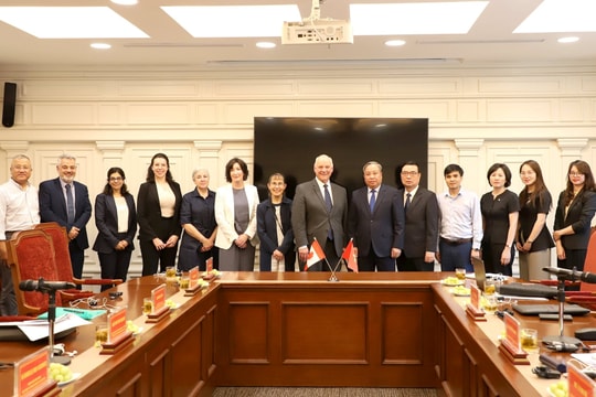 Đẩy mạnh thực hiện Dự án "Phát triển năng lực tư pháp Việt Nam - Canada"