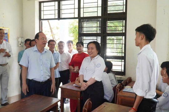 Tháo gỡ khó khăn cho Trường phổ thông DTNT Cà Mau