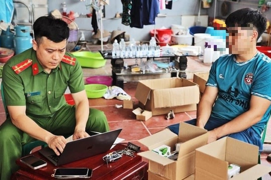 Công an Bắc Giang triệt phá cơ sở sản xuất mỹ phẩm giả, thu giữ hàng nghìn sản phẩm chuẩn bị tung ra thị trường