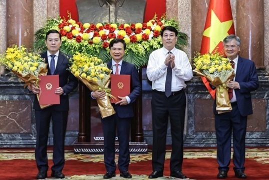 Chủ tịch nước trao quyết định bổ nhiệm 3 Phó Chủ nhiệm Văn phòng Chủ tịch nước