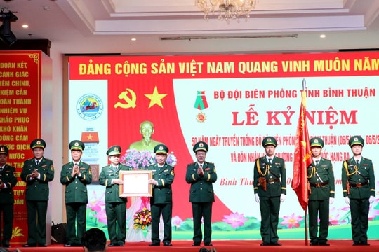 Bộ đội Biên phòng tỉnh Bình Thuận đón nhận Huân chương Bảo vệ Tổ quốc hạng Ba