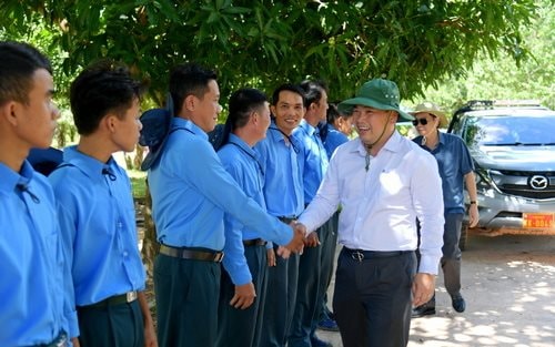 Thăm động viên Đội K92 làm nhiệm vụ tại Vương quốc Campuchia