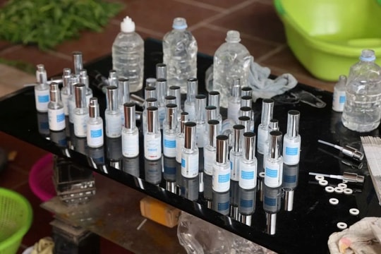 Hoạt động kinh doanh mỹ phẩm bát nháo 'hết cửa'