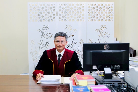 Vị Thẩm phán luôn lấy đạo đức làm gốc, lấy nhân dân làm điểm tựa