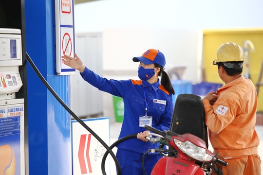 Giá xăng dầu ngày 9/5: Tăng giảm thất thường
