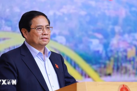 Thủ tướng: Phát triển hạ tầng giao thông trên tinh thần “chỉ bàn làm, không bàn lùi”