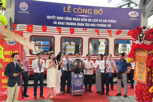 Công bố điểm du lịch Ga Hải Phòng và khai trương đoàn tàu Hoa Phượng Đỏ