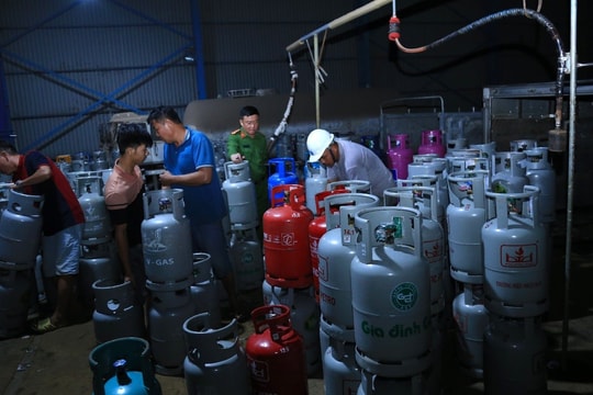 Tạm giữ 3 xe tải bồn chứa khí gas và hàng ngàn vỏ bình các loại