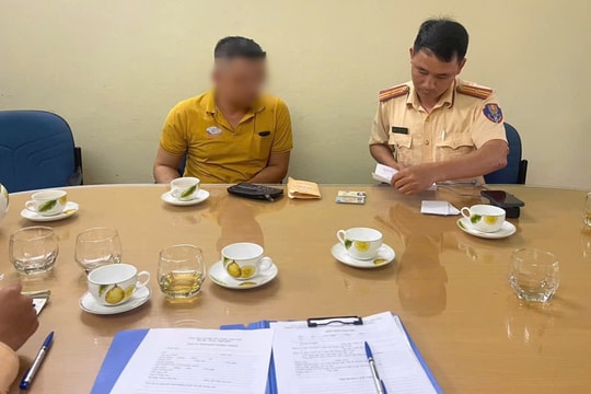 Hành xử thiếu chuẩn mực, tài xế xe buýt bị xử phạt