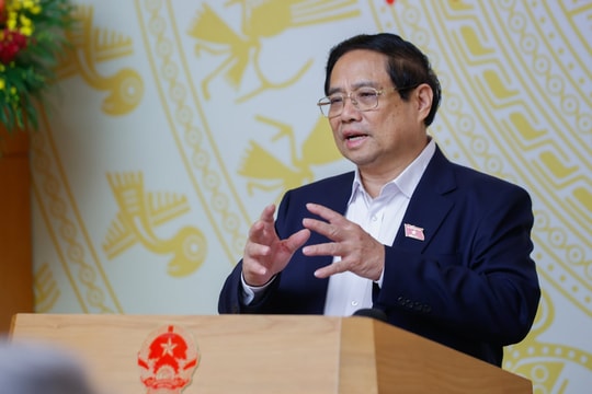 Thủ tướng: Bằng trách nhiệm, tình thương, thần tốc, táo bạo hoàn thành xóa nhà tạm, nhà dột nát