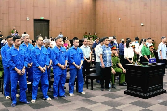 Những hình ảnh trong phiên tòa xét xử cựu Thứ trưởng Nguyễn Linh Ngọc