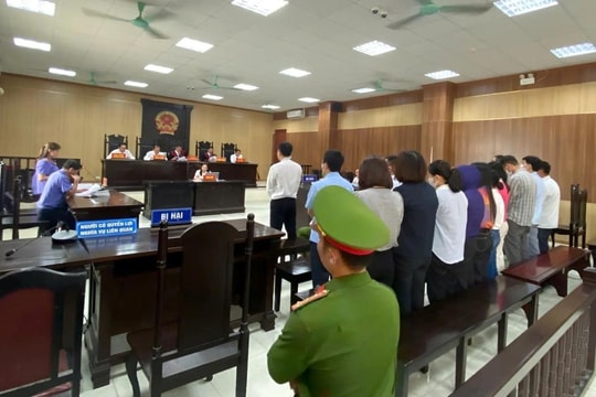 VKS đề nghị mức án đối với 44 bị cáo trong vụ án đưa, nhận hối lộ lớn nhất ở Thanh Hóa